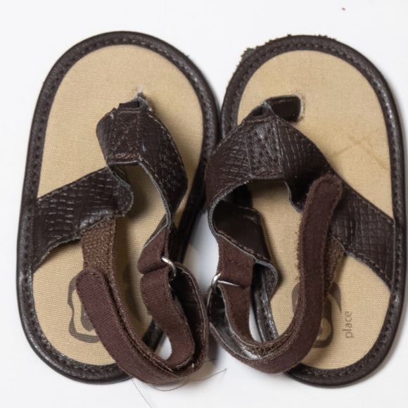 Baby Sandals 6 to 12 Months - Picture 1 of 3